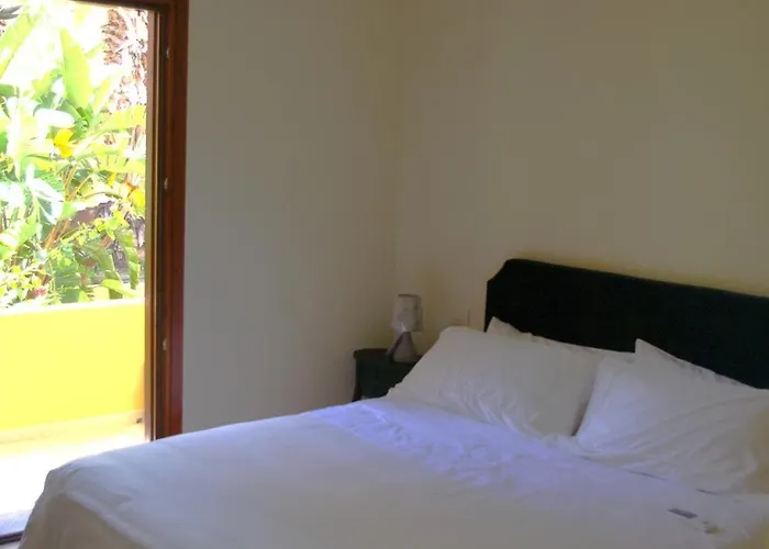 Lägenhet Nest House - Esclusivo Marina Di Olbia- Mater - Beaches - Close To The Airport - Private Parking- Full Comforts - Olbia