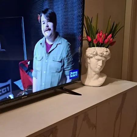 Nest House - Esclusivo Marina Di Olbia- Mater - Beaches - Close To The Airport - Private Parking- Full Comforts - Olbia