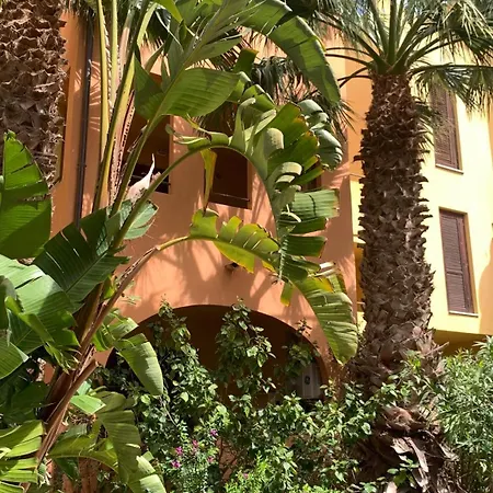 Nest House - Esclusivo Marina Di Olbia- Mater - Beaches - Close To The Airport - Private Parking- Full Comforts - דירה