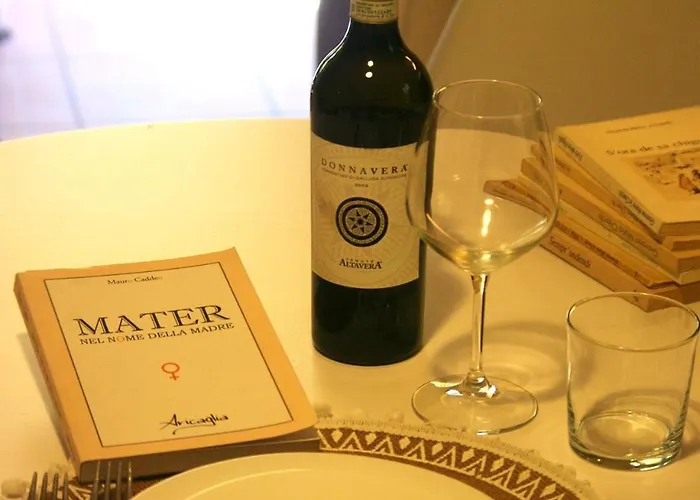 公寓 Nest House - Esclusivo Marina Di Olbia- Mater - Beaches - Close To The Airport - Private Parking- Full Comforts - 奧爾比亞